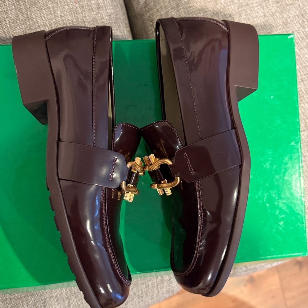 Bottega Veneta Madame Loafers with Gold Accents - Picture 3 of 7
